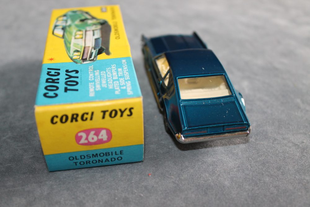 oldsmobile toranado corgi toys 264 back