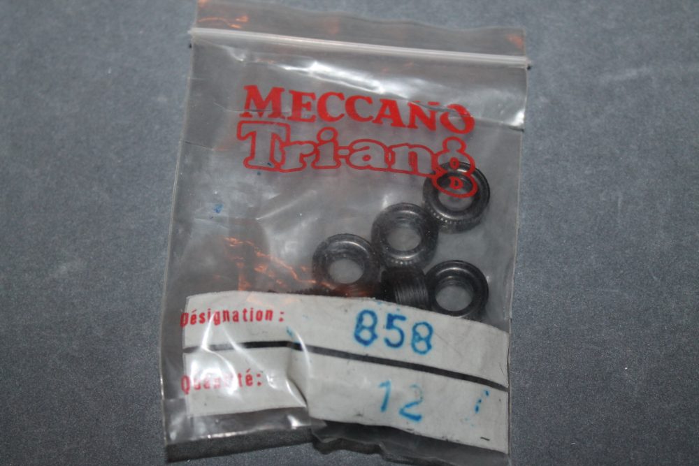 858 meccano triang tyres x12