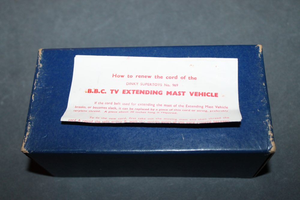 bbc tv extending mast vehicle dinky toys 969 box base and instructions