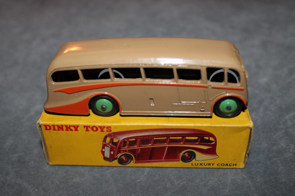 luxury coach brown dinky toys 281 side