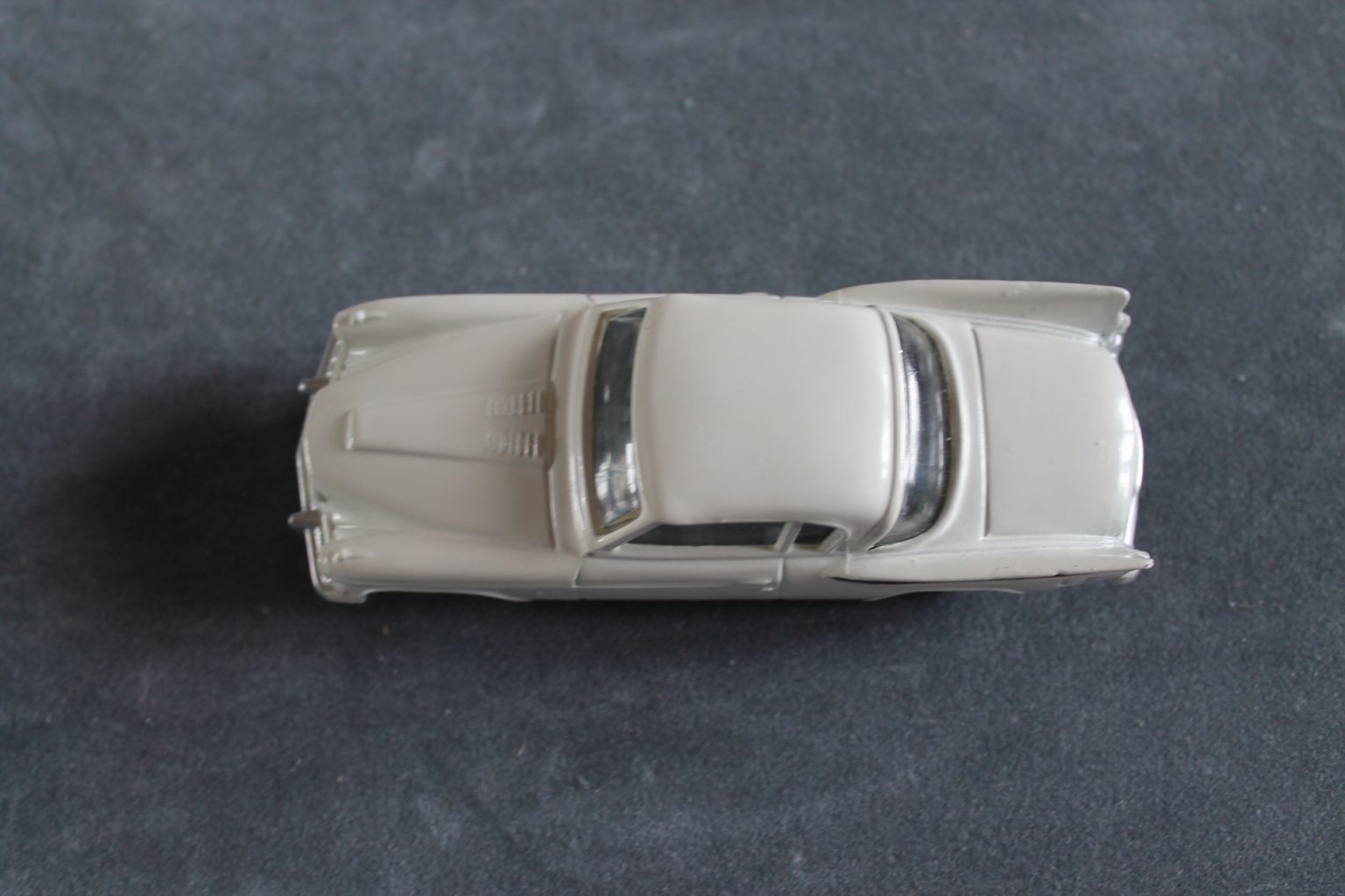 Miniature Corgi Toys 1958 – Studebaker Golden Hawk Bleu Clair N°211 – 1/49