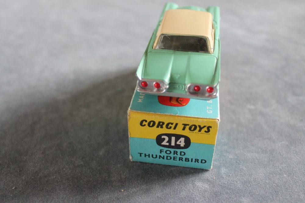 ford thunderbird hardtop corgi toys 214 back