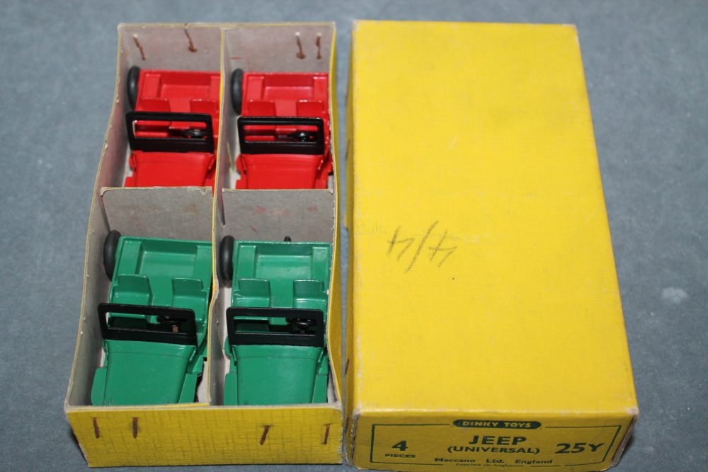 full trade box universal jeeps dinky toys 25y