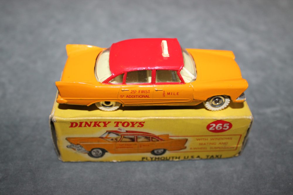 plymouth usa taxi dinky toys 265 side