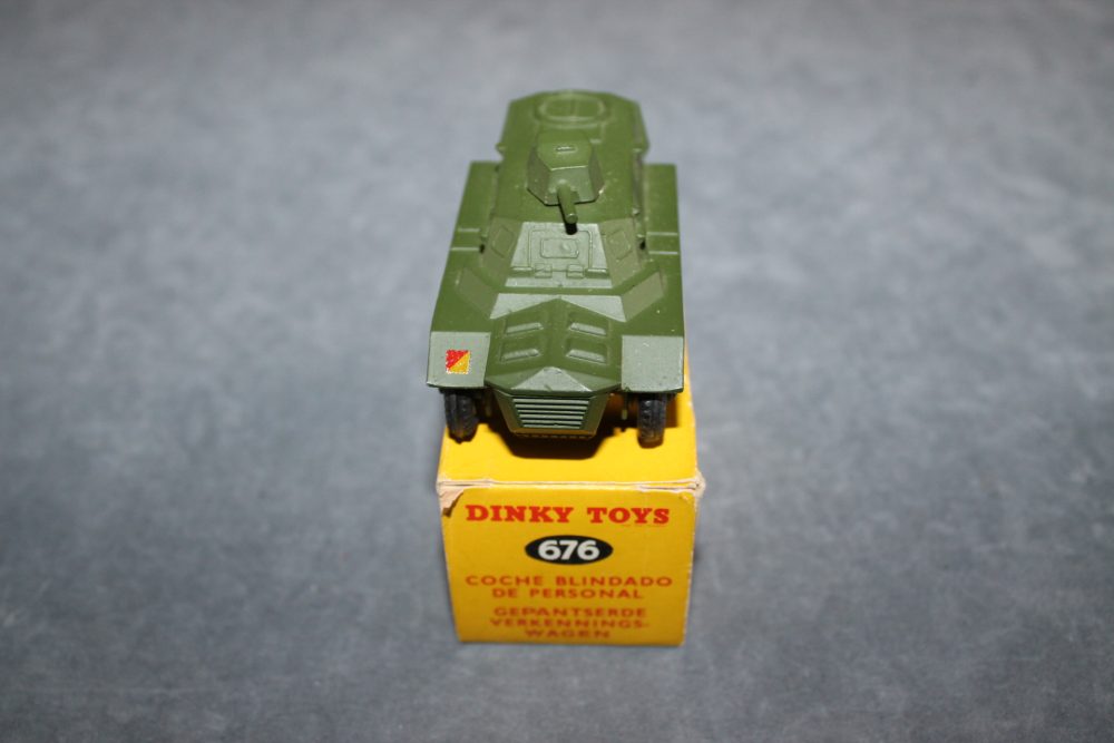 armoured personnel carrier dinky toys 676 front