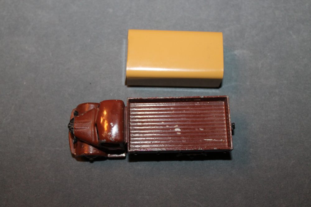 austin covered wagon brown rare dinky toys 413 top