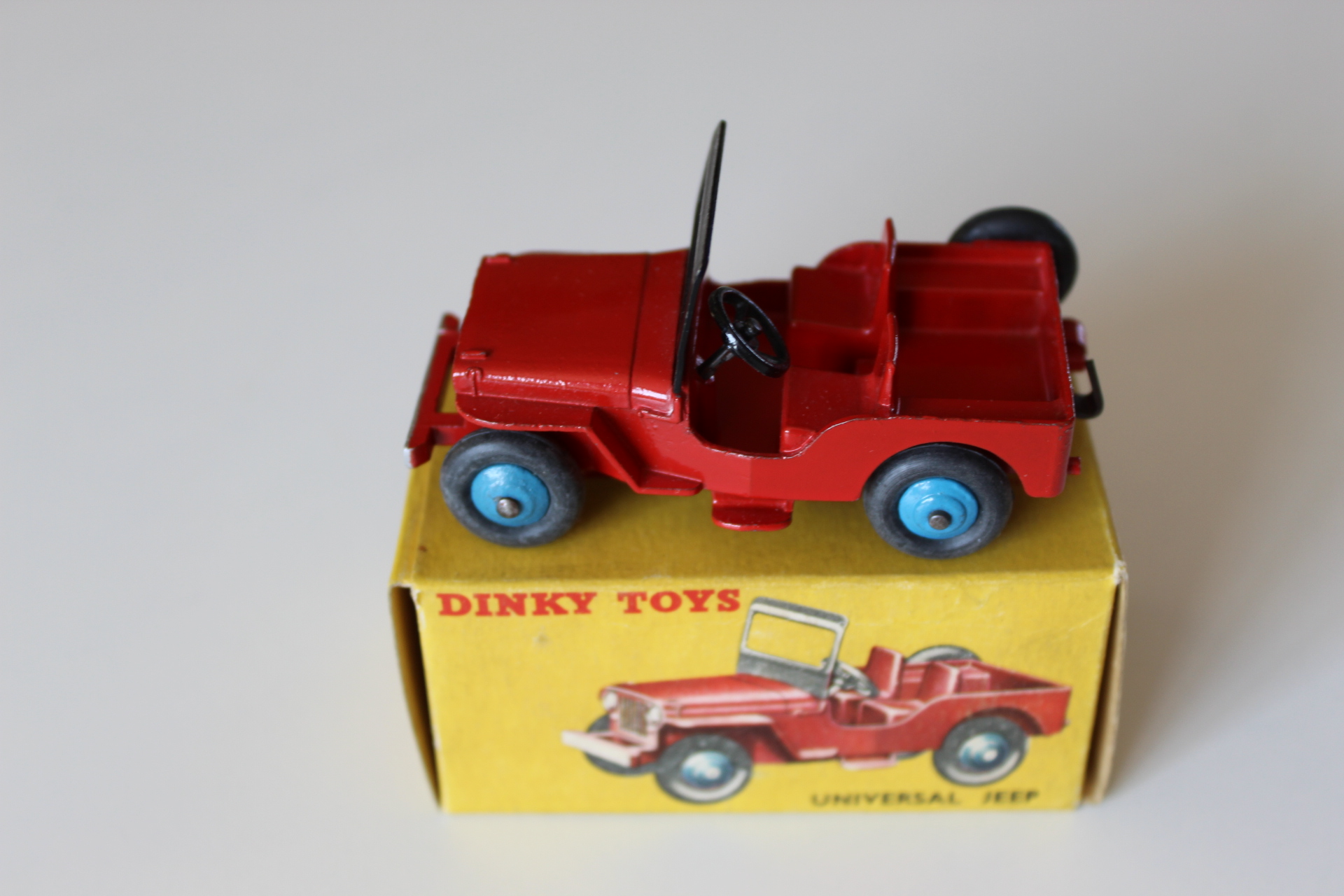 universal jeep dinky toys 405