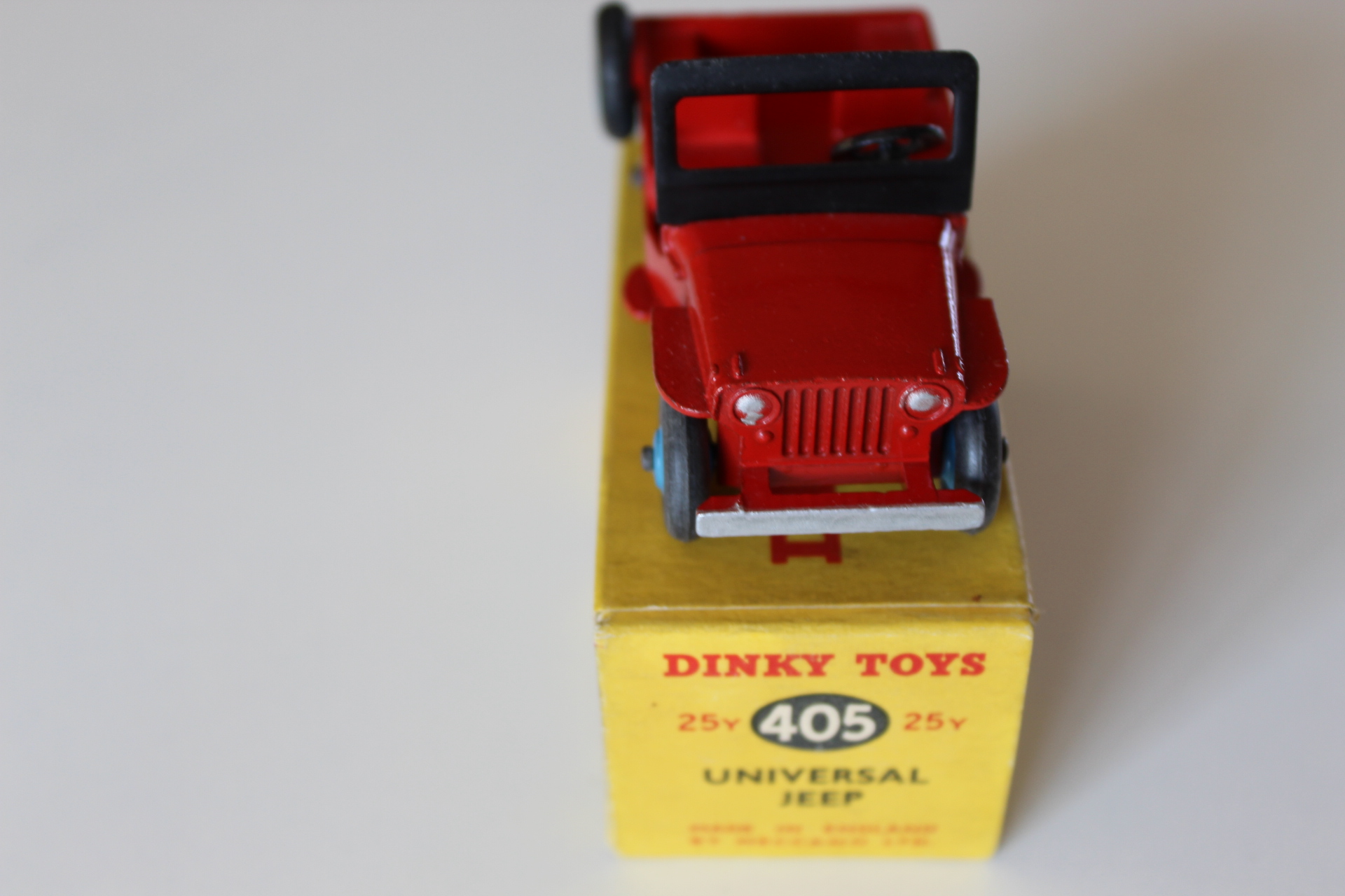 universal jeep dinky toys 405 front