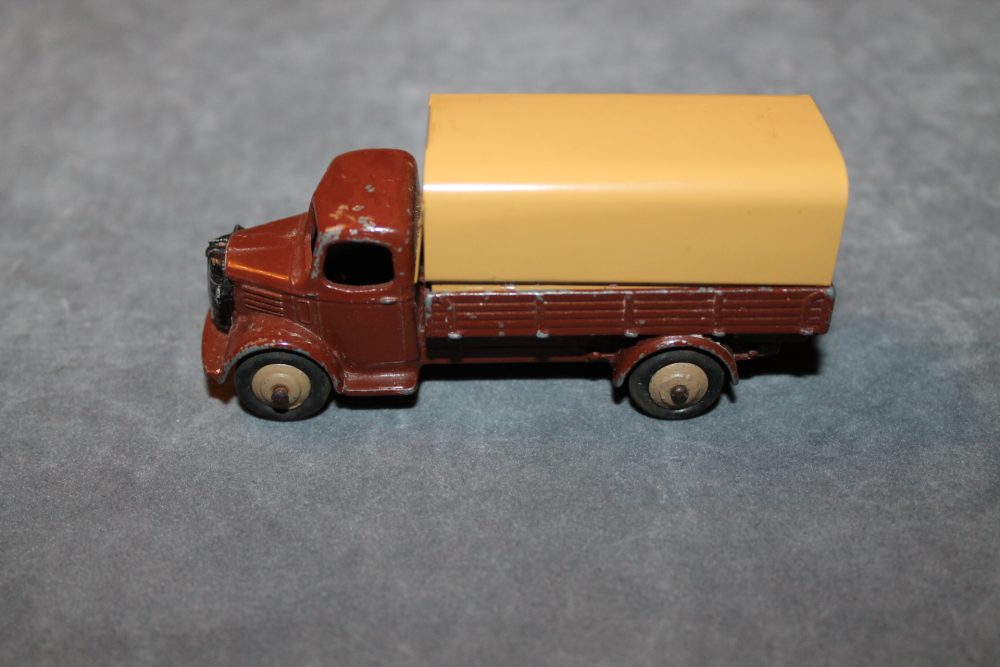 austin covered wagon brown rare dinky toys 413