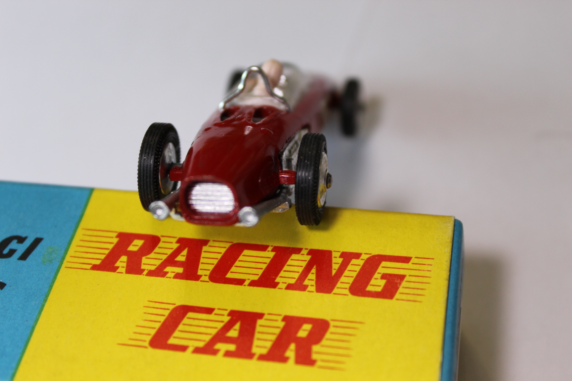ferrari shark nose racing car corgi toys 154 back