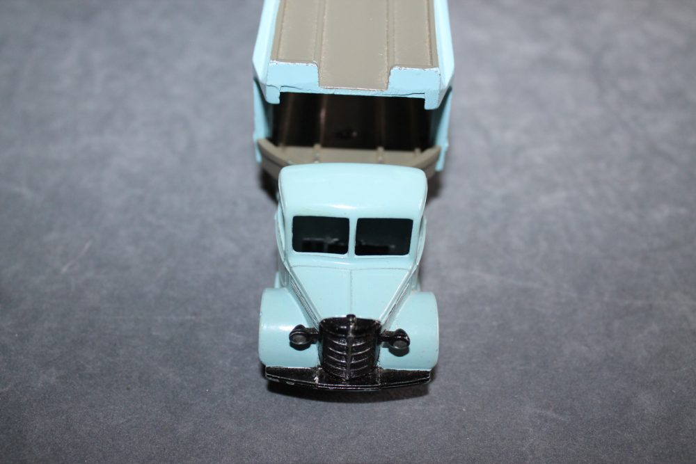 pullmore cat transporter scarce version dinky toys 582 front