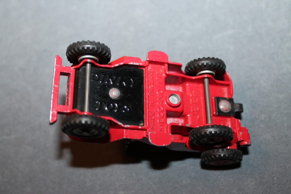 universal jeep rare variation dinky toys 405 base