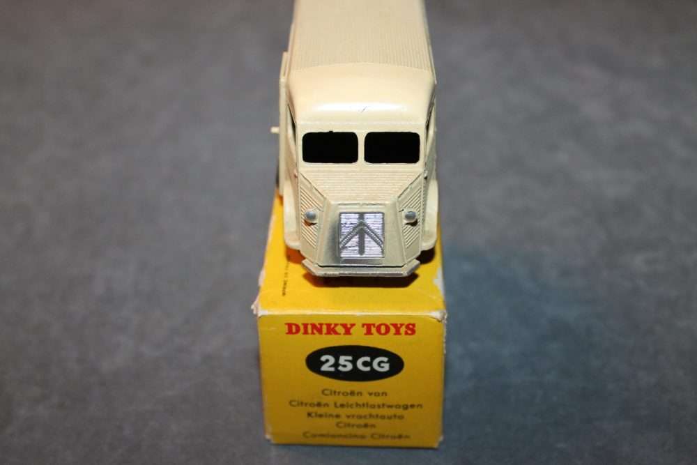 citroen 1200g van gervias french dinky toys 25cg front