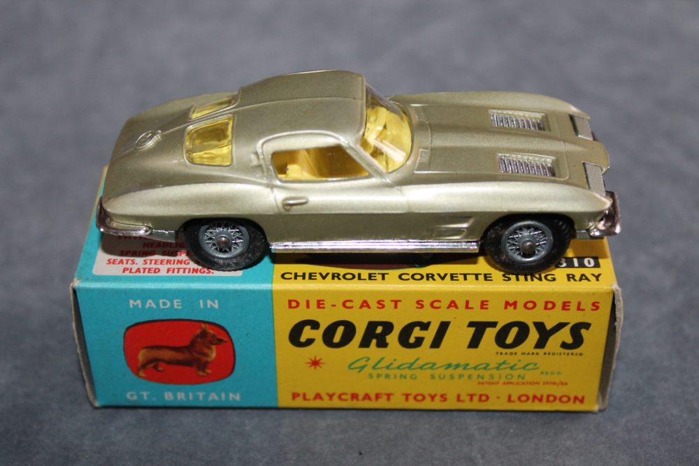 chevrolet corvette sting ray corgi toys 310 side