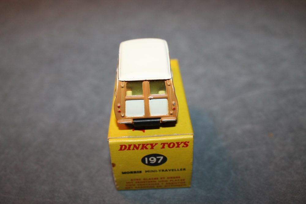 morris traveller cream and yellow interior dinky toys 197 back