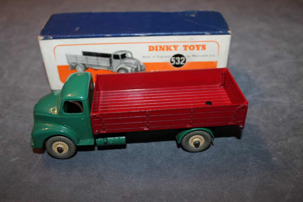 comet wagon & tailboard dinky toys 532