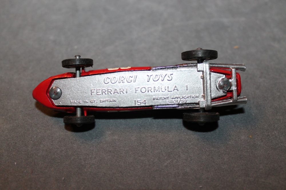 ferrari shark nose racing car corgi toys 154 export version base