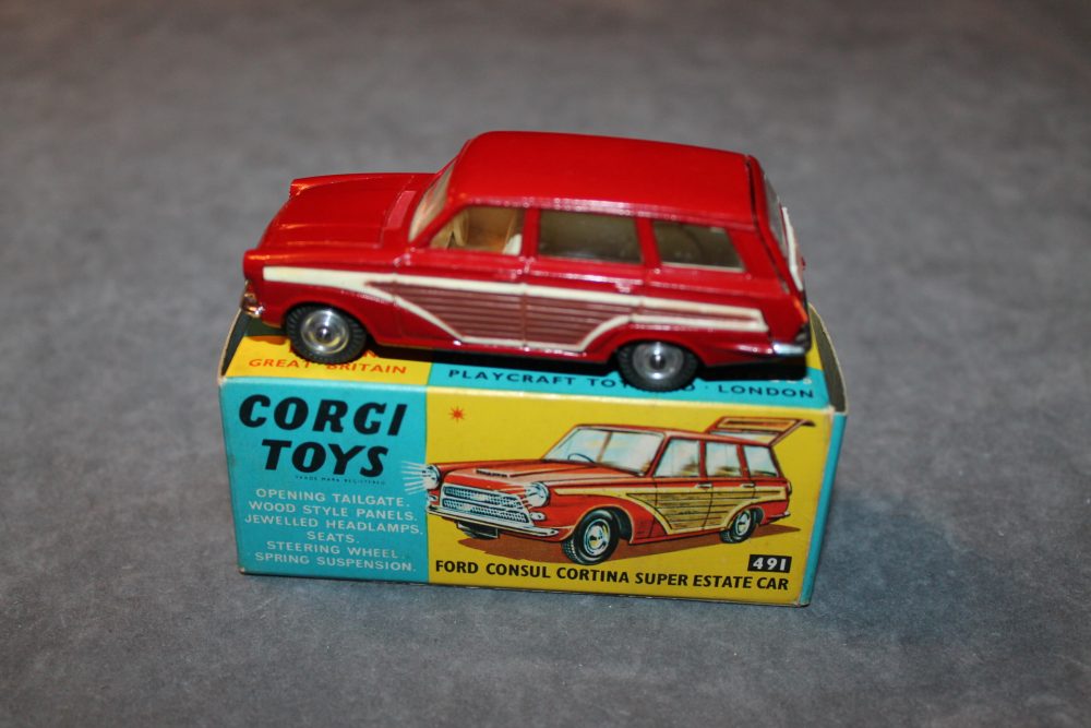 ford cortina estate car corgi toys 491
