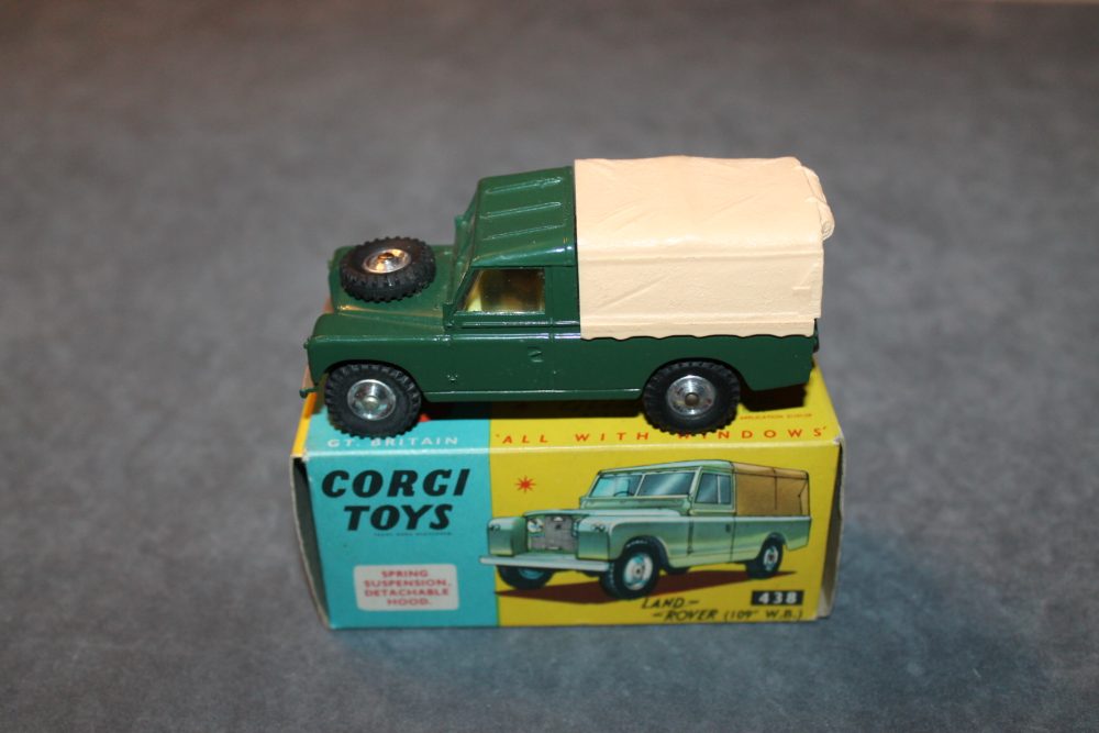 land rover 109 wb corgi toys 438
