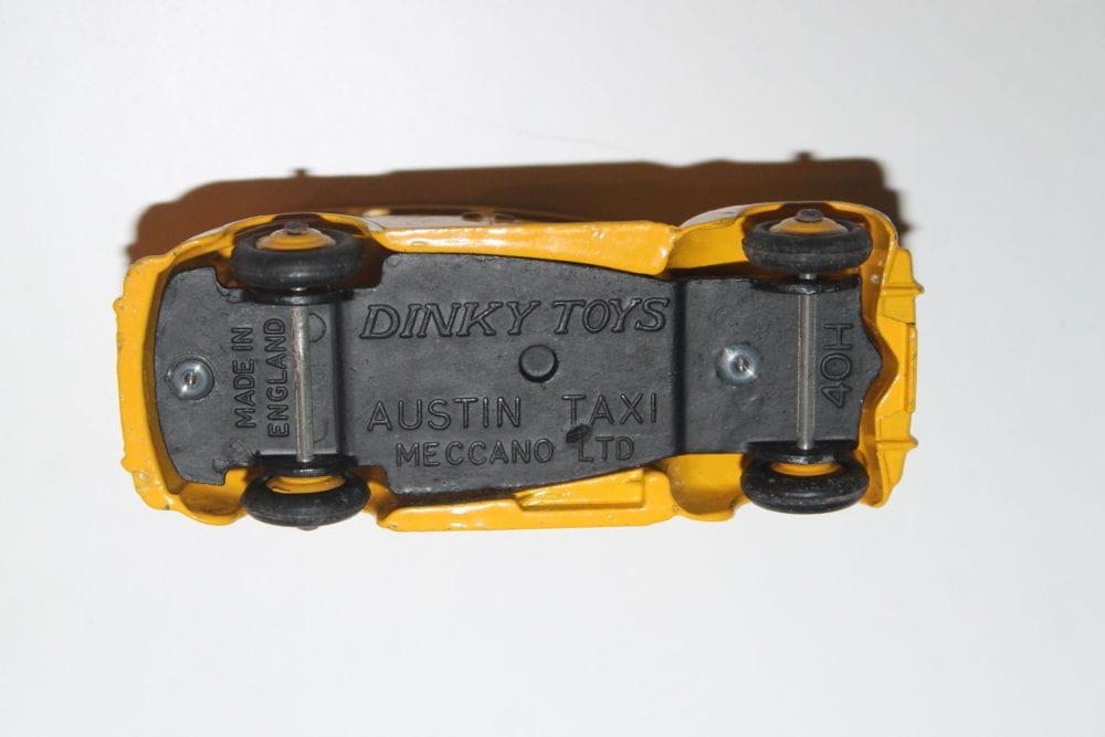 Dinky Toys 254 Austin Taxi - Diecast