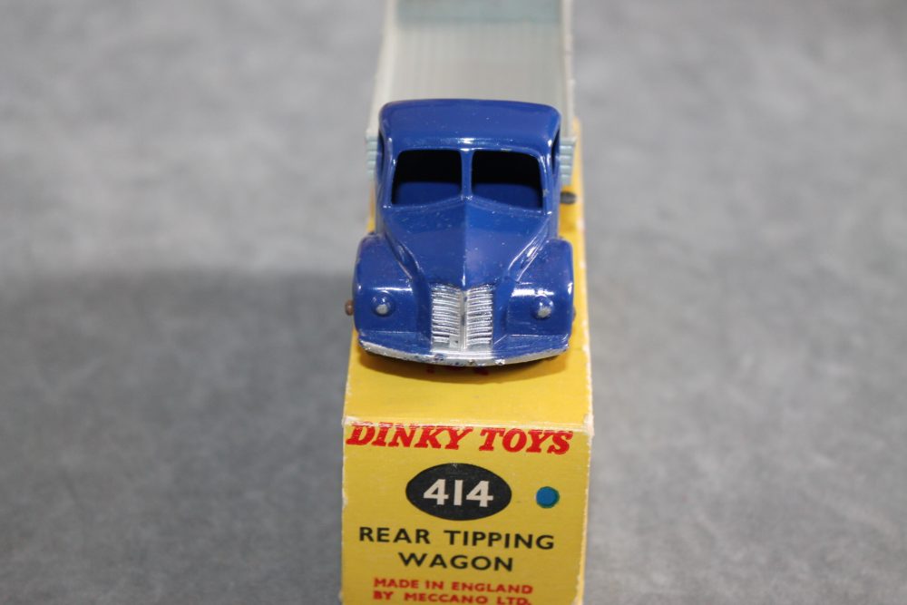 dodge tipper violet blue dinky toys 414 front