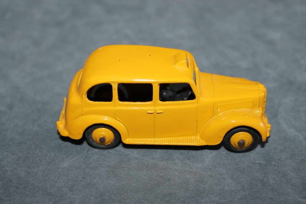 austin taxi dinky tooys 40h-254 side