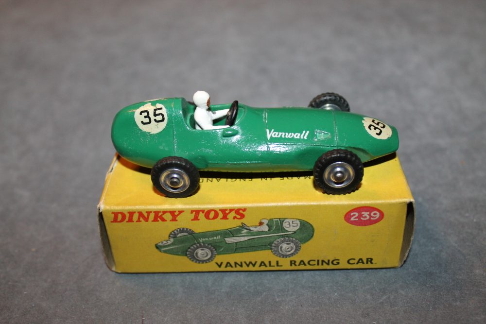vanwall racing car dinky toys 239 side