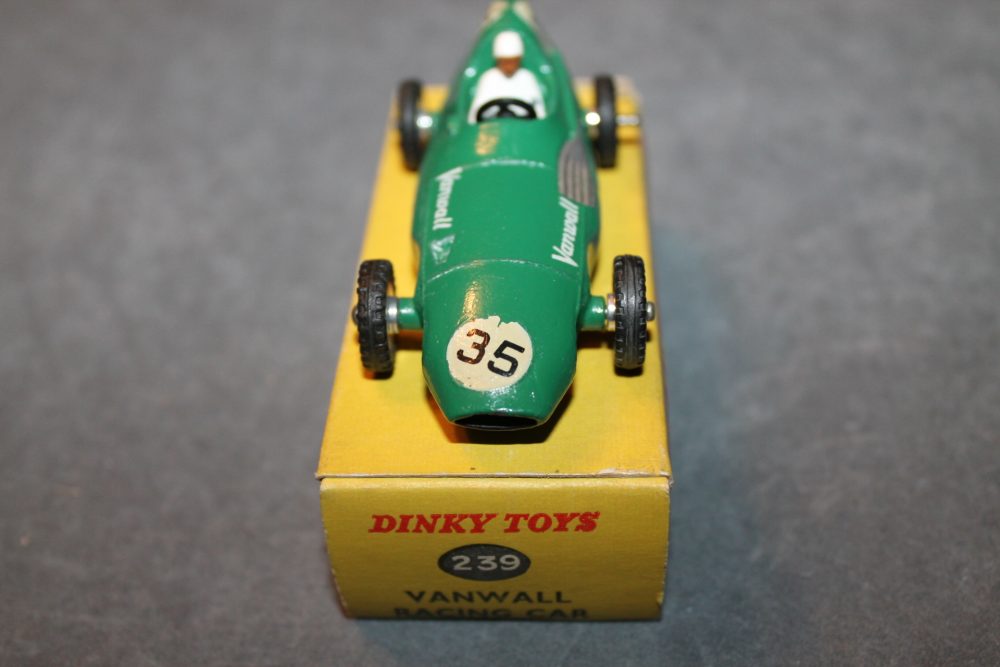 vanwall racing car dinky toys 239 front