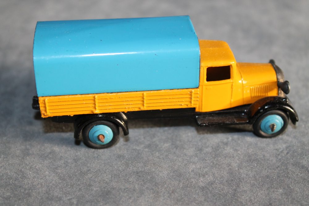 covered wagon type 4 dinky toys 25b side