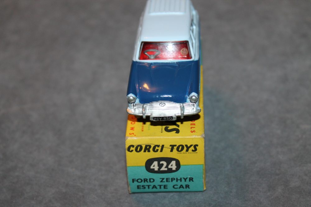 ford zephyr estate car corgi toys 424 front