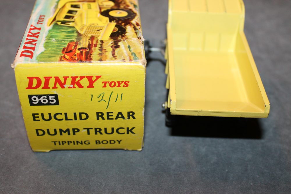 terex euclid rear dump truck dinky toys 965 back