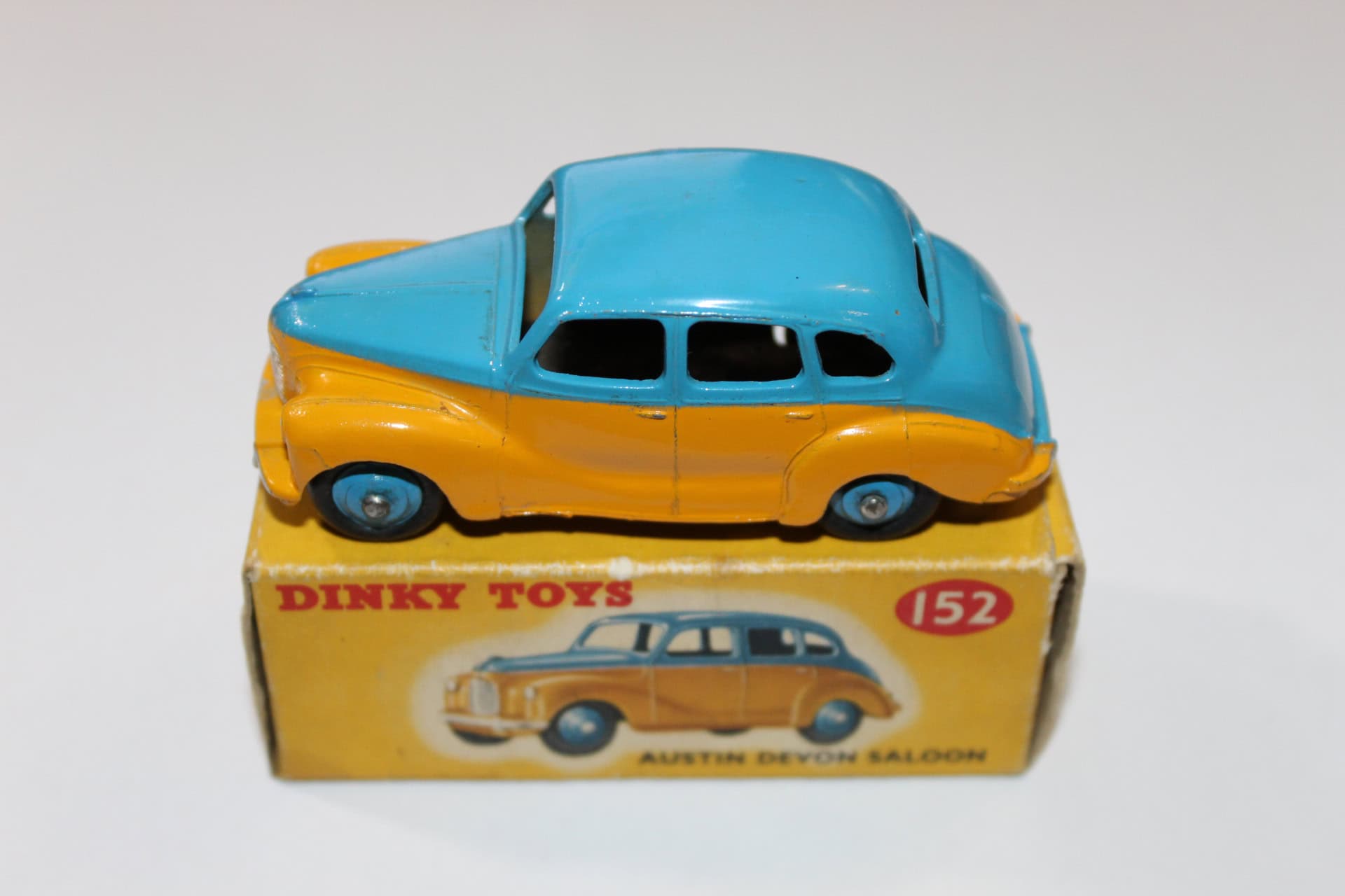 Vintage Dinky Toys Austin Devon model car for collection.