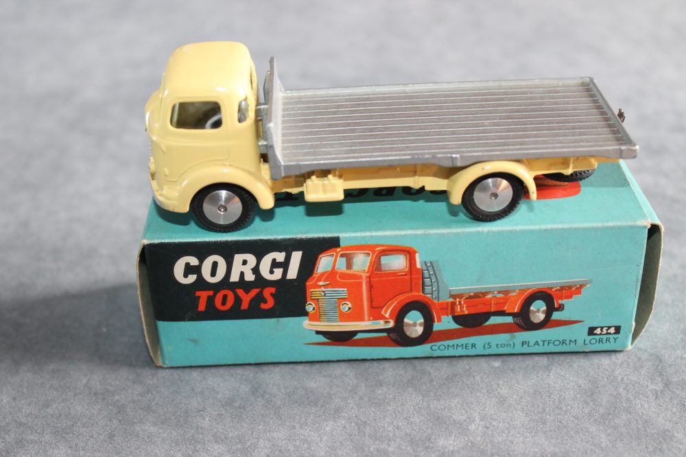 commer 5 ton platform lorry corgi toys 454