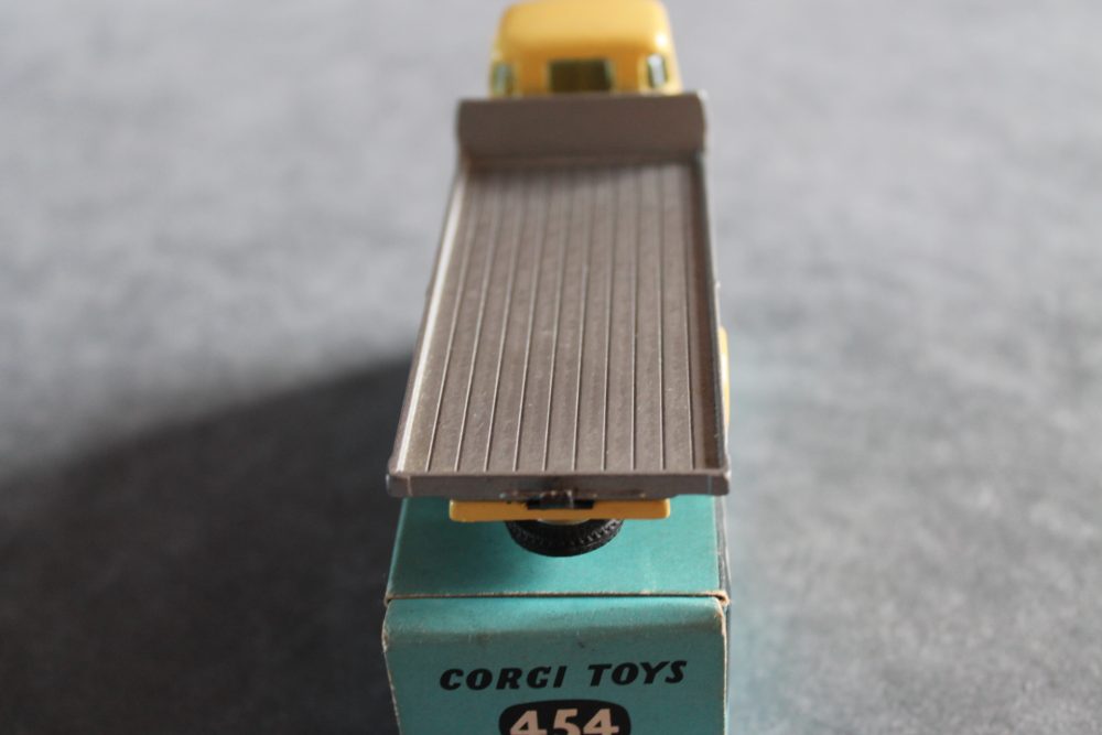 commer 5 ton platform lorry corgi toys 454 back