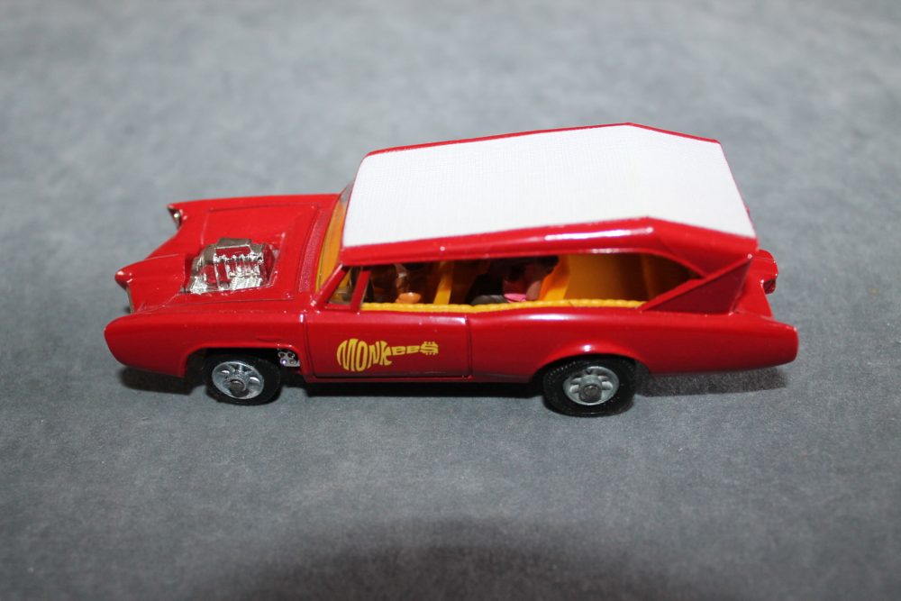 monkeemobile with header card corgi toys 277 left side