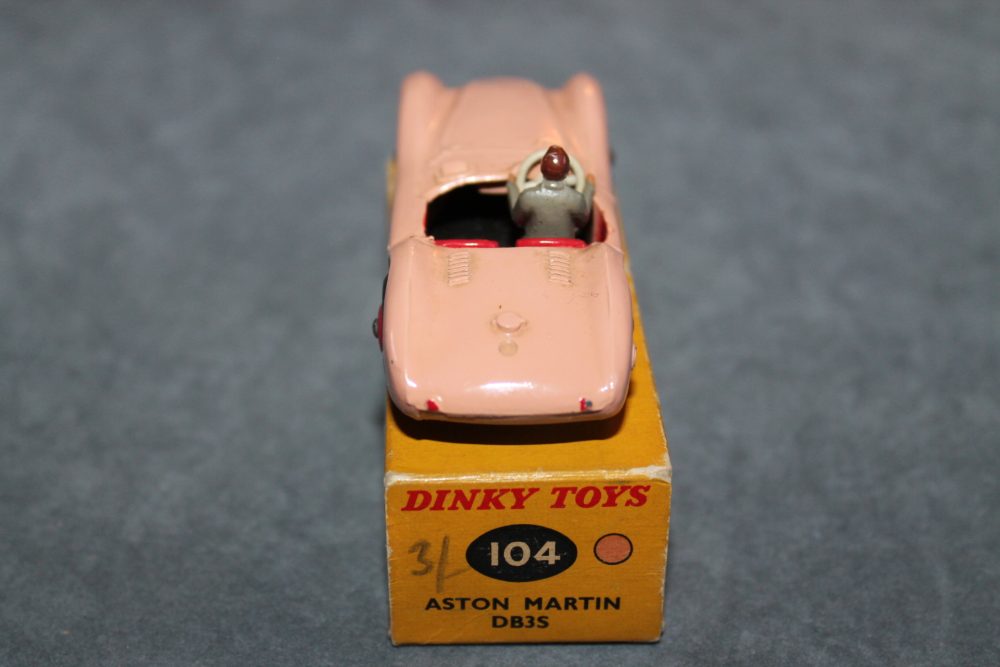 aston martin db3s dinky toys 104 top