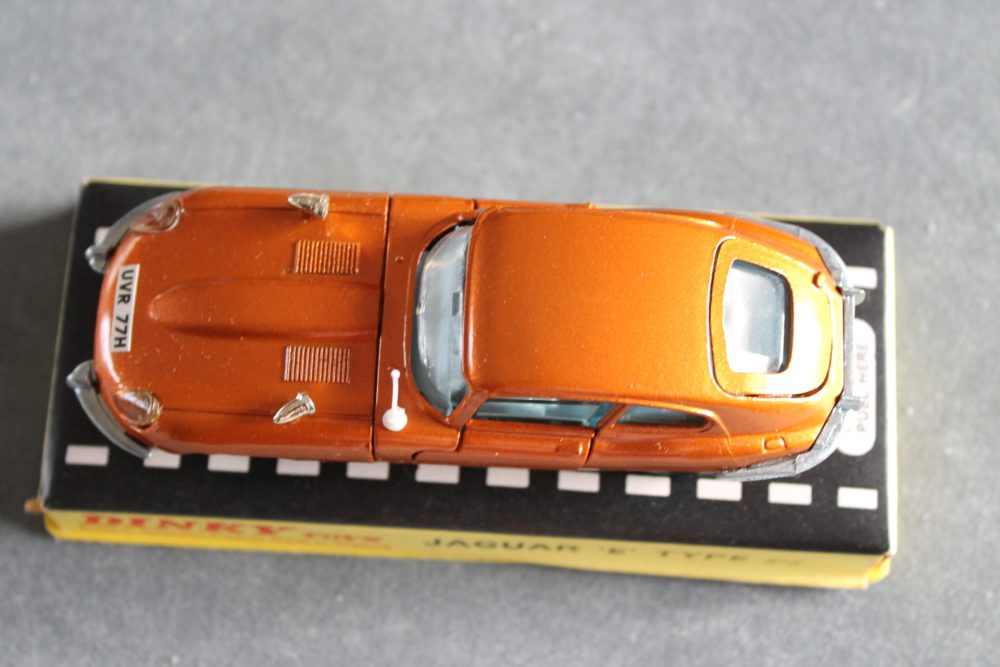 jaguar e type copper dinky toys 131 top