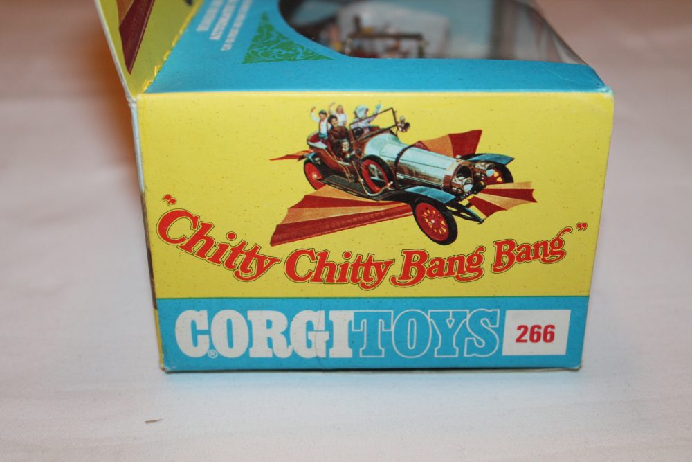 chitty chitty bang bang daily express prize corgi toys 266 box end