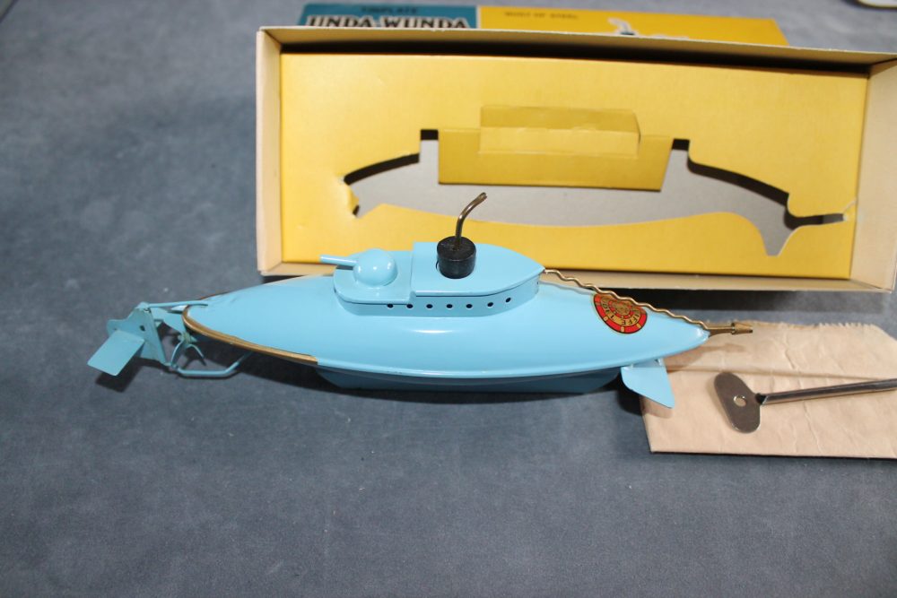 unda wunda blue sutcliffe clockwork tinplate submarine 21-02-24 side
