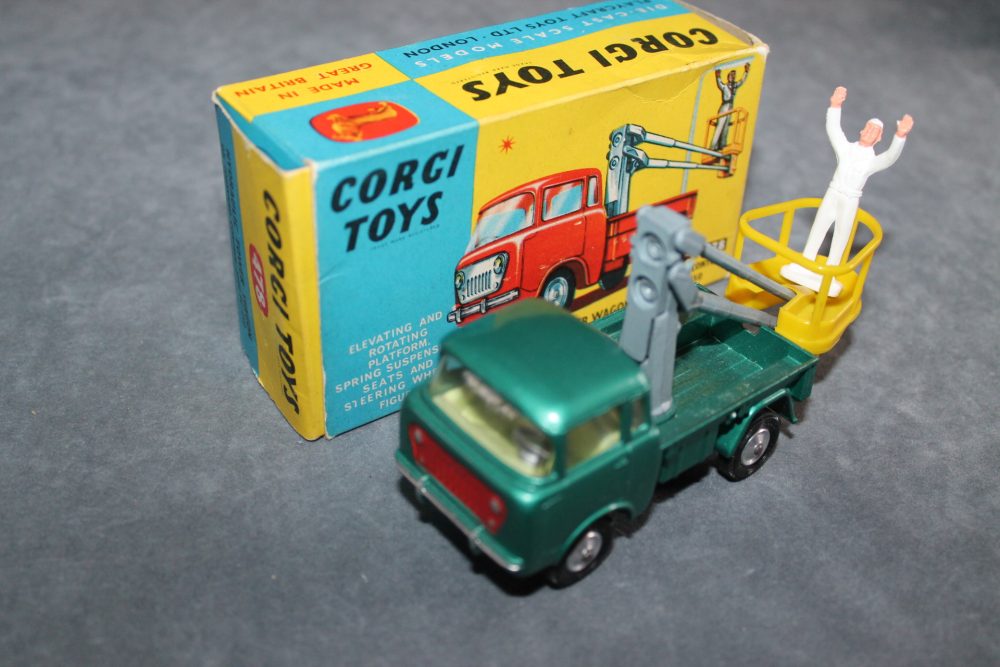 hydraulic tower wagon corgi toys 478