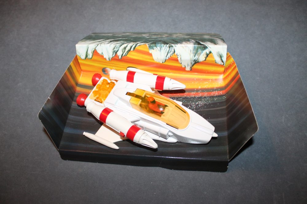 space battle cruiser dinky toys 367 open box