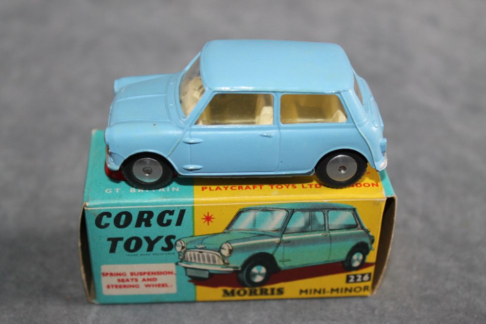 morris mini minor blue & cream interior corgi toys 226