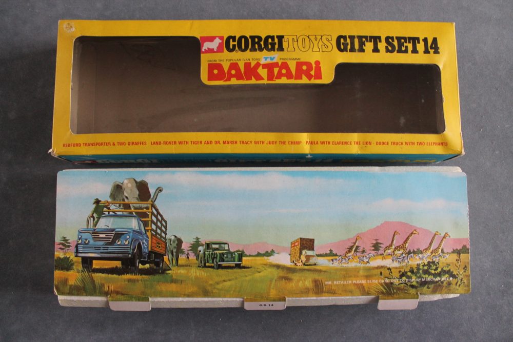 daktari 3 piece gift set corgi toys gift set 14 box and display card