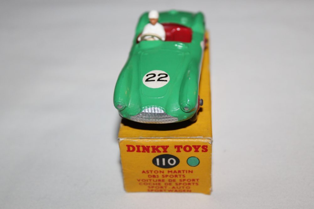 aston martin db3 sports green dinky toys 110 front