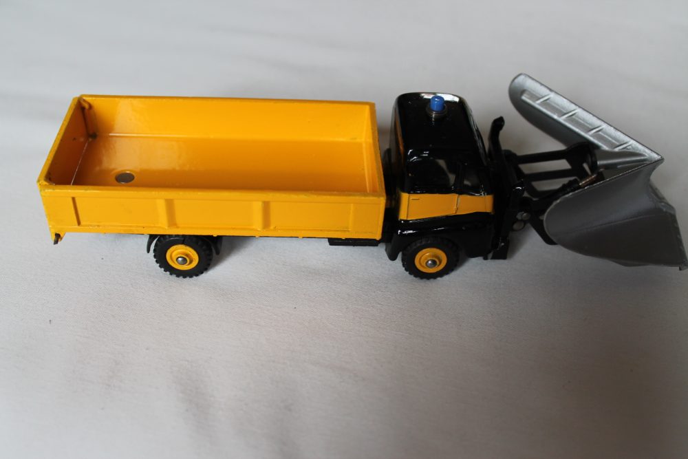guy snow plough dinky toys 958 right side