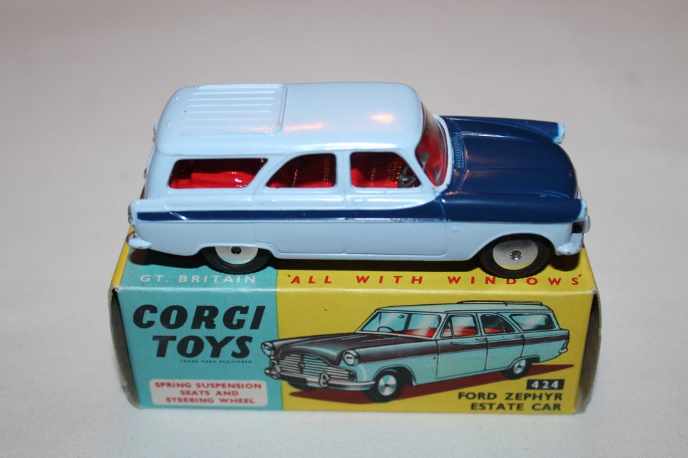 ford zephyr estate corgi toys 424 side