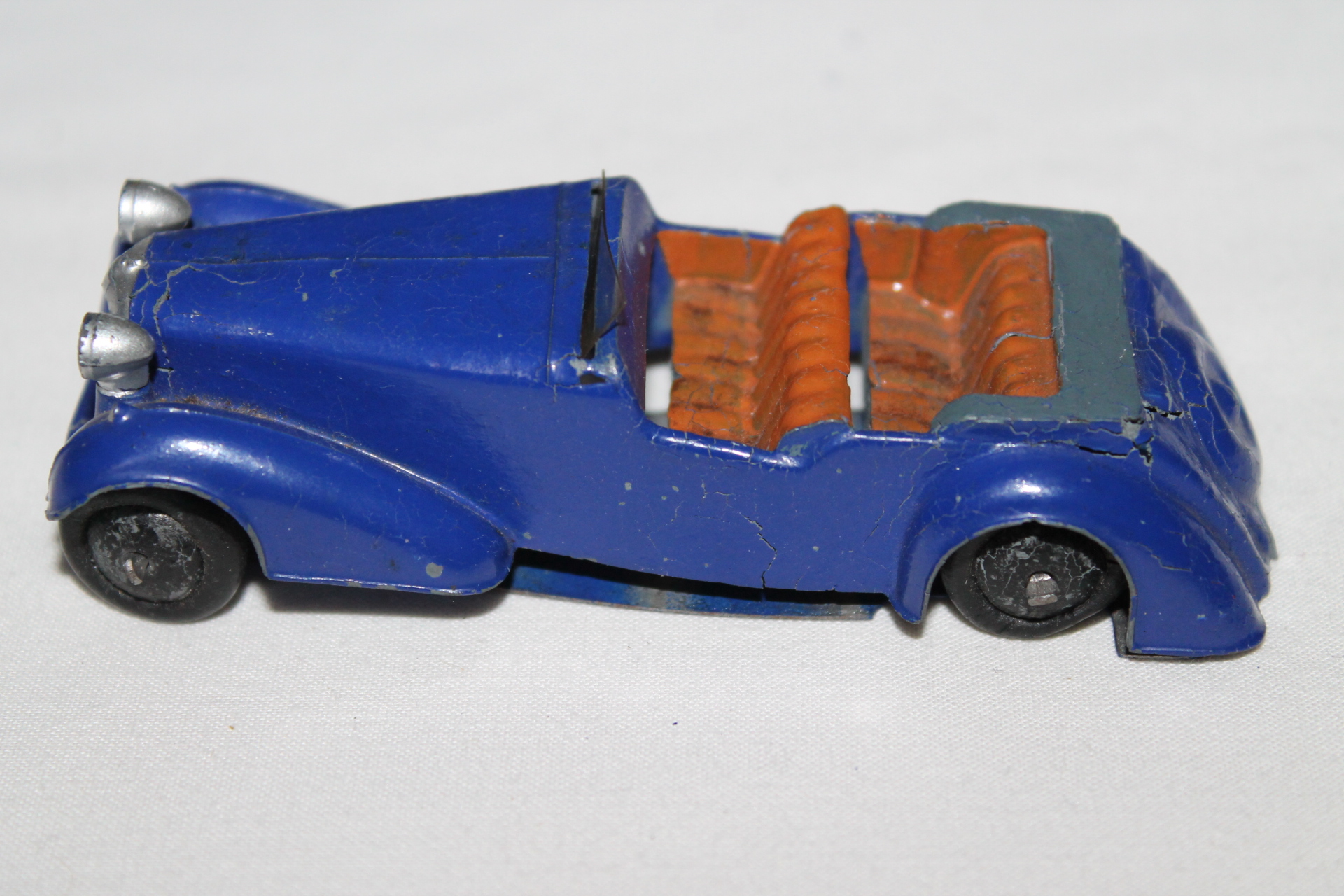 Dinky Toys 414 青いリアティッピングワゴン Dinky Toys 414 青いリアティッピングワゴン - メルカリ
