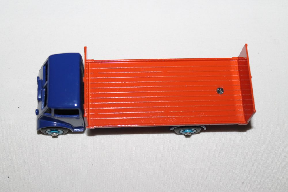 guy tailboard dinky toys 513 top