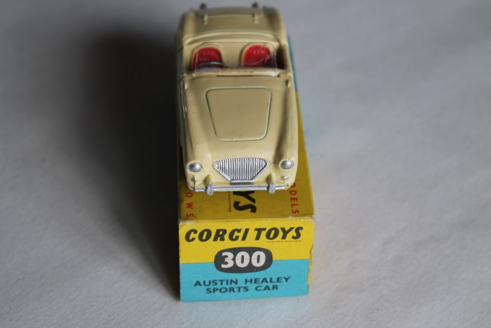 austin healey sports car corgi toys 300 front