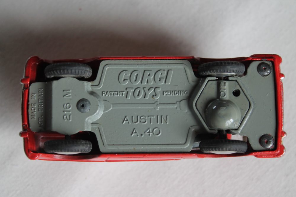 austin a40 mechanical red corgi toys 216m base
